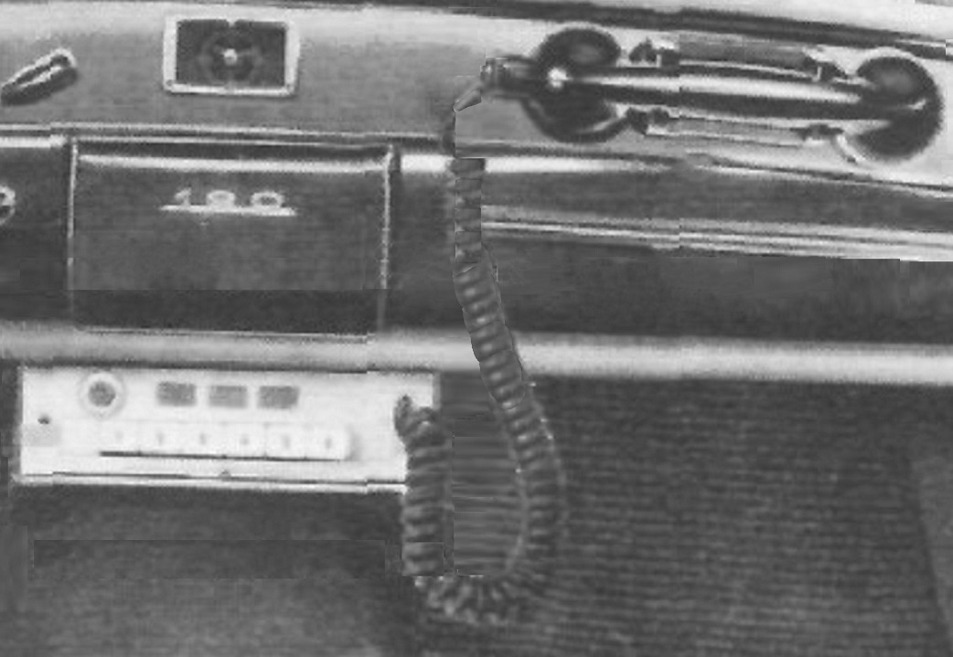 Mercedes 120 mit Autotelefon BOSCH OF1